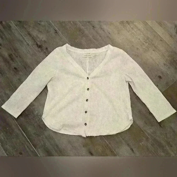 URBAN OUTFITTERS Waffle Knit Button Down Top - Picture 1 of 8